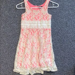 Girls dress